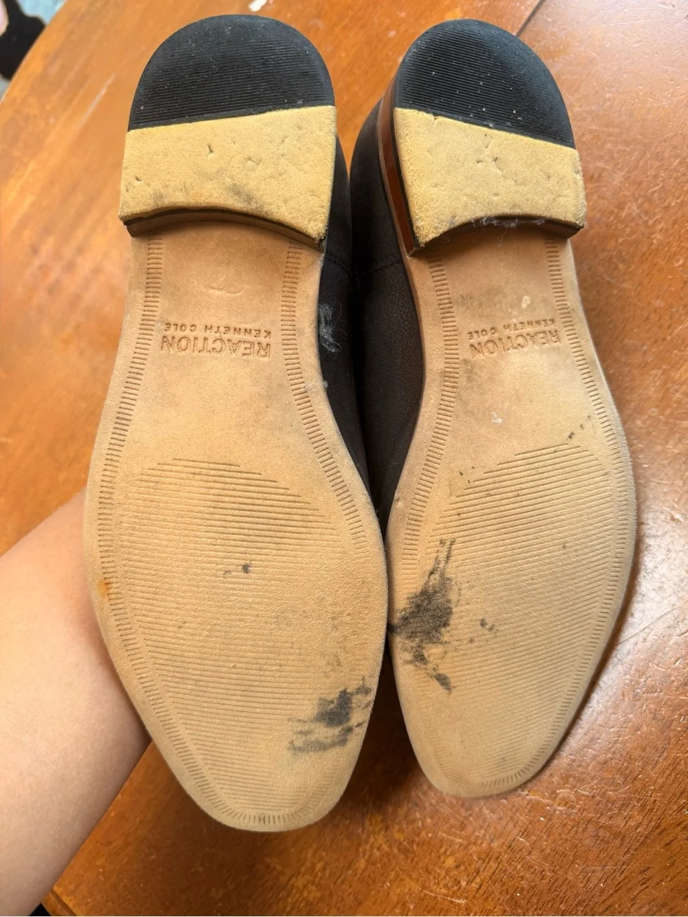 Reaction Kenneth Cole preowned kenneth